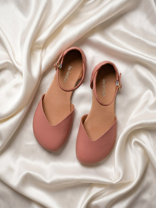 Be Lenka Lilea – Clay barefoot balerina