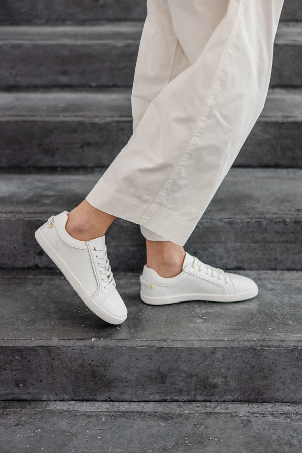 Shapen Feelin Chic White Barefoot sneaker