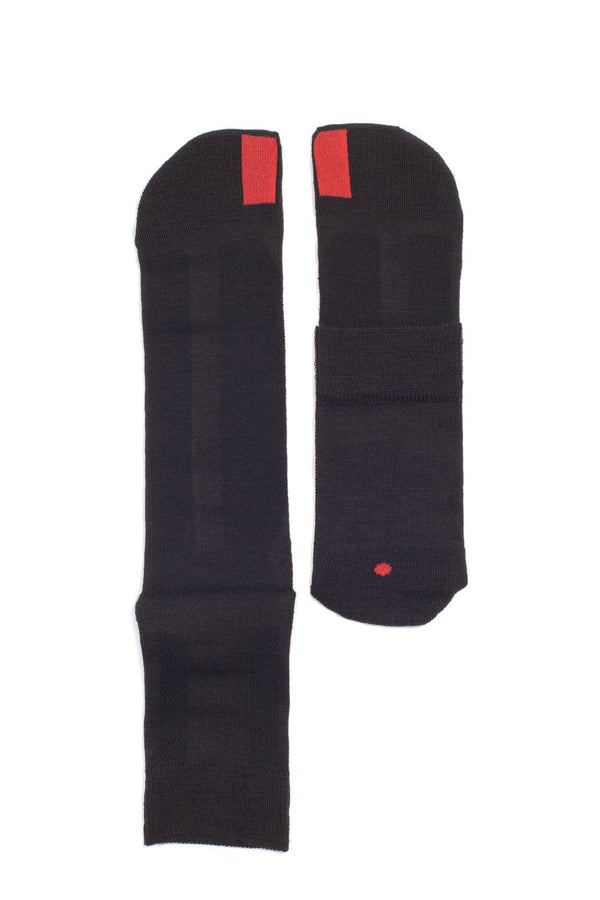 Plus 12 Barefoot Sock Functional Cotton Black/Red