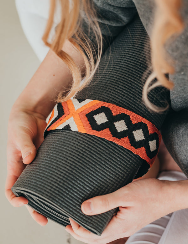 PATENTDUO 2in1 - jóga heveder és matractartó együtt ETHNO INDIAN